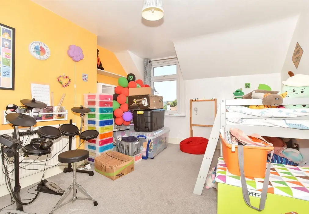 Bedroom 1 - Shorncliffe Road, Folkestone, Kent - Wards of Kent