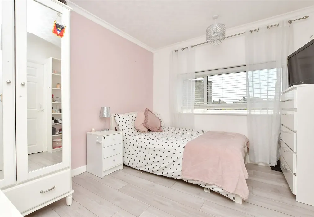 Bedroom 2 - Rockstone Way, Ramsgate, Kent - Wards of Kent