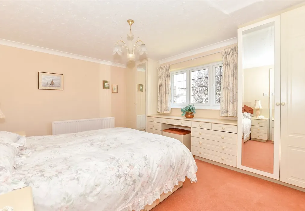 Bedroom 1 - Glebe Park Avenue, Havant, Hampshire - Wards of Kent
