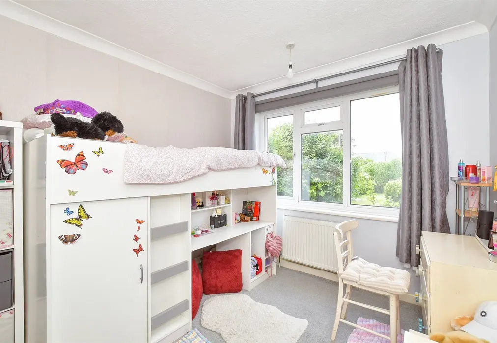 Bedroom 4 - Fontwell Avenue, Eastergate, Chichester, West Sussex - Wards of Kent