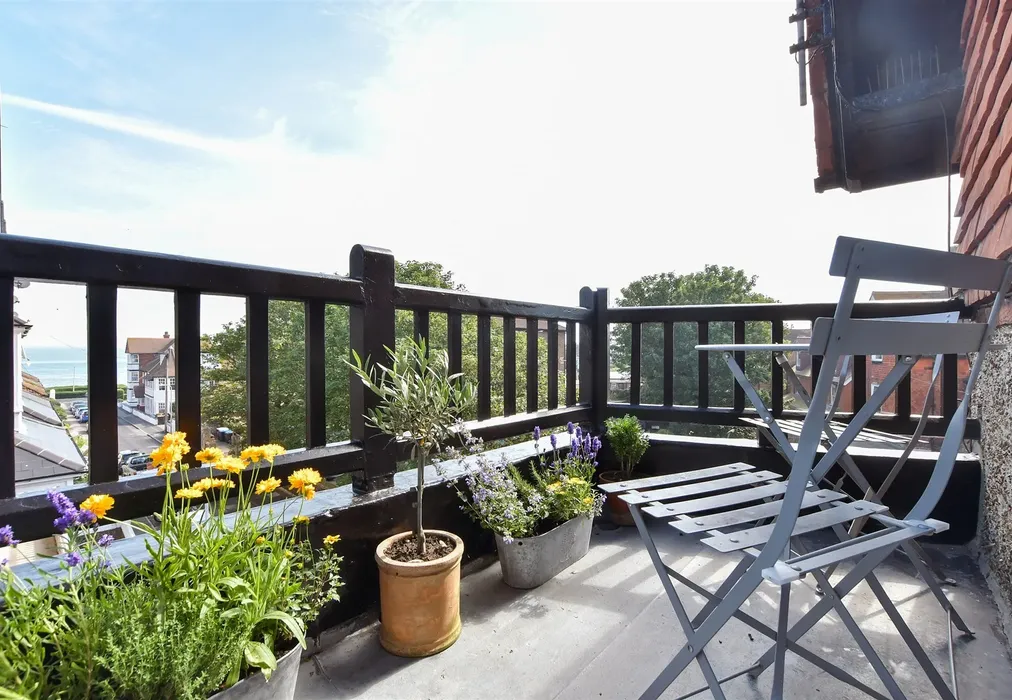 Balcony - Ethelred Road, Westgate-On-Sea, Kent - Wards of Kent