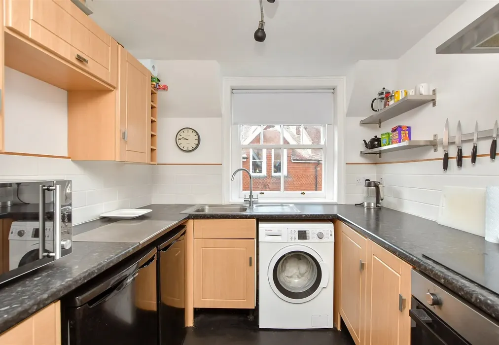Kitchen - Ethelred Road, Westgate-On-Sea, Kent - Wards of Kent