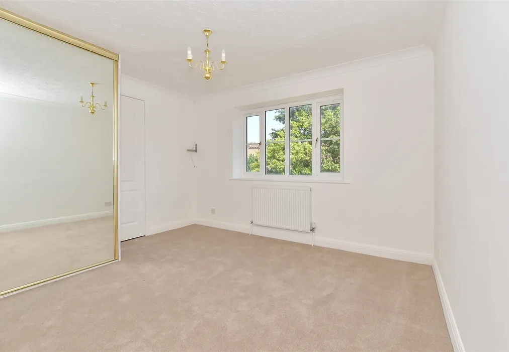 Bedroom 1 - William Judge Close, Tenterden, Kent - Wards of Kent