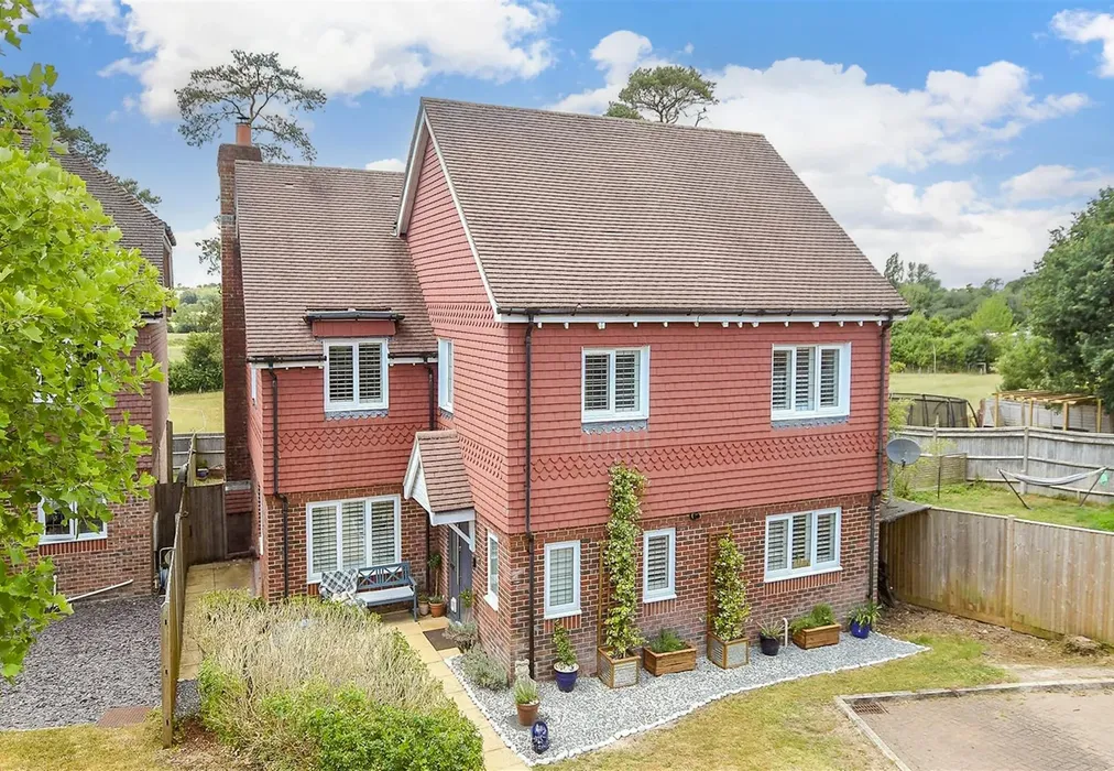 Front. (Web) - Linfield Lane, Ashington, West Sussex - Wards of Kent