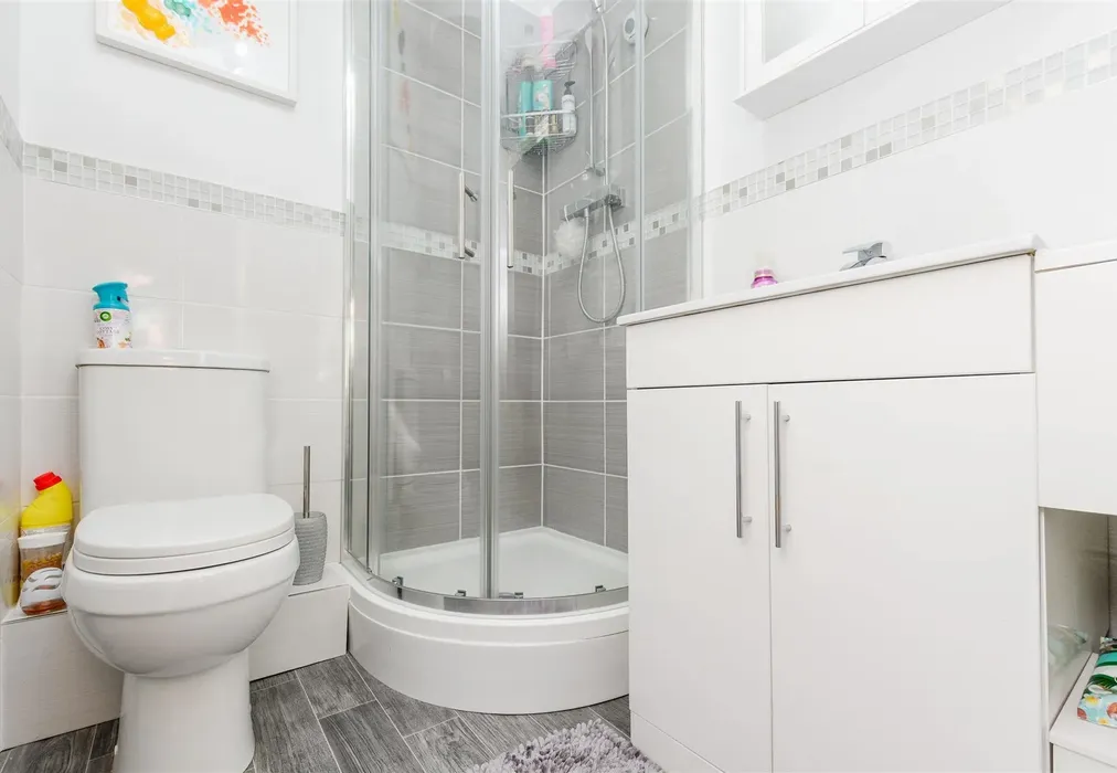 En-Suite Shower Room - Applecross Close, Rochester, Kent - Wards of Kent