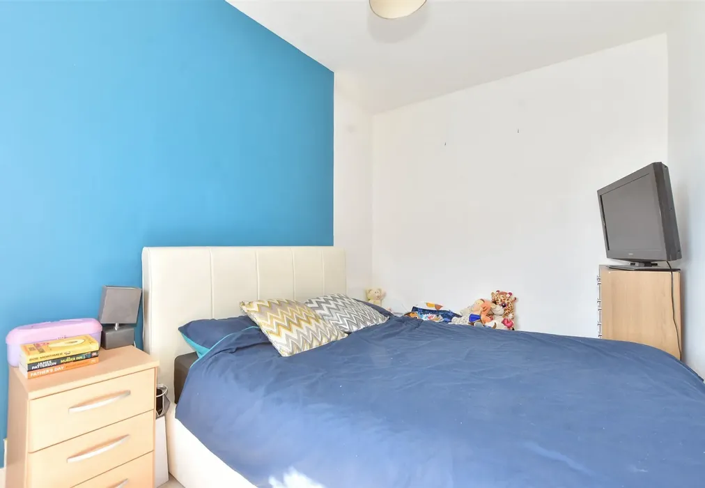 Bedroom 2 - Sandgate High Street, Sandgate, Folkestone, Kent - Wards of Kent