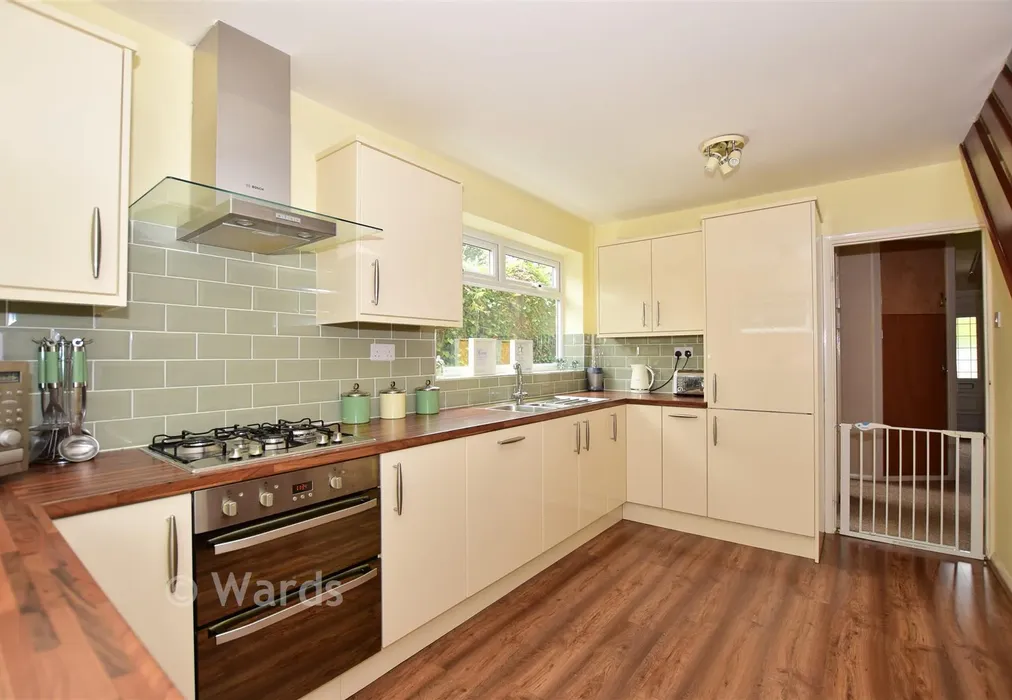 Kitchen - Istead Rise, Meopham, Kent - Wards of Kent
