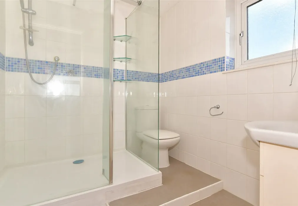 En-Suite Shower Room - Foxwood Road, Bean, Dartford, Kent - Wards of Kent
