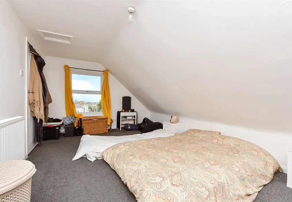 Bedroom 1 - West Cliff Road, Ramsgate, Kent - Wards of Kent