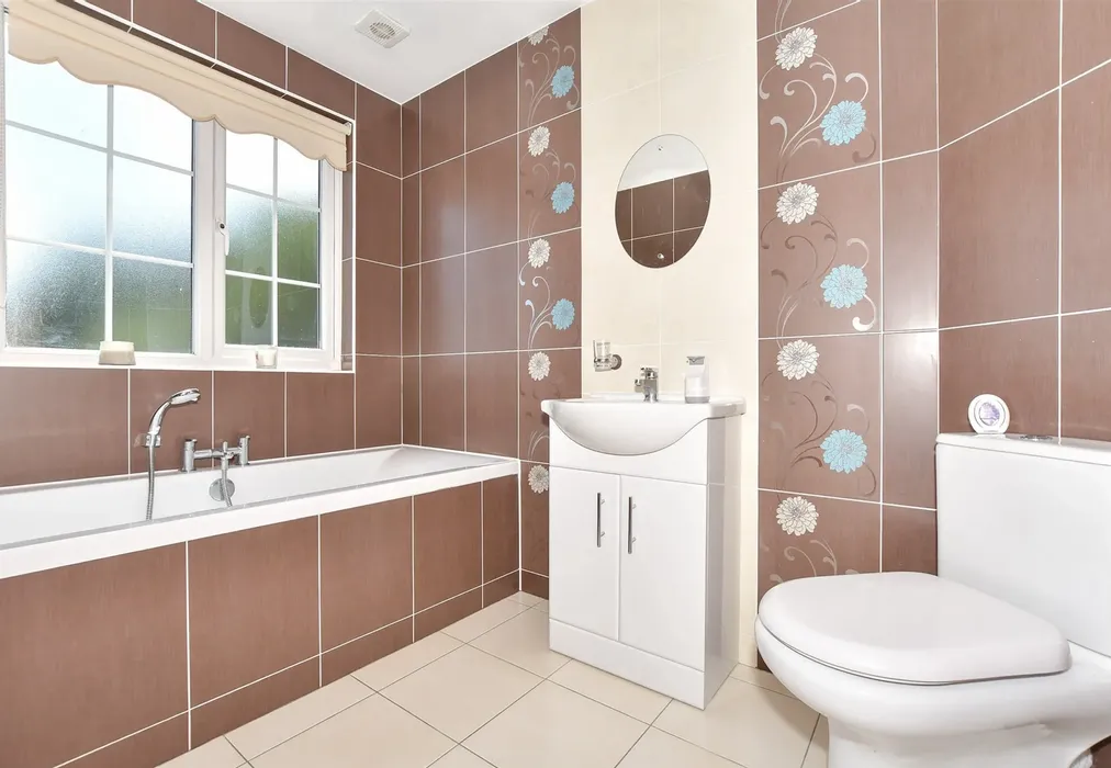 Bathroom - Courtland Avenue, Whitfield, Dover, Kent - Wards of Kent