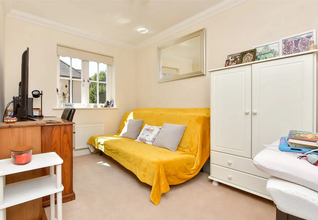 Bedroom 4 - College Square, Westgate On Sea, Kent - Wards of Kent