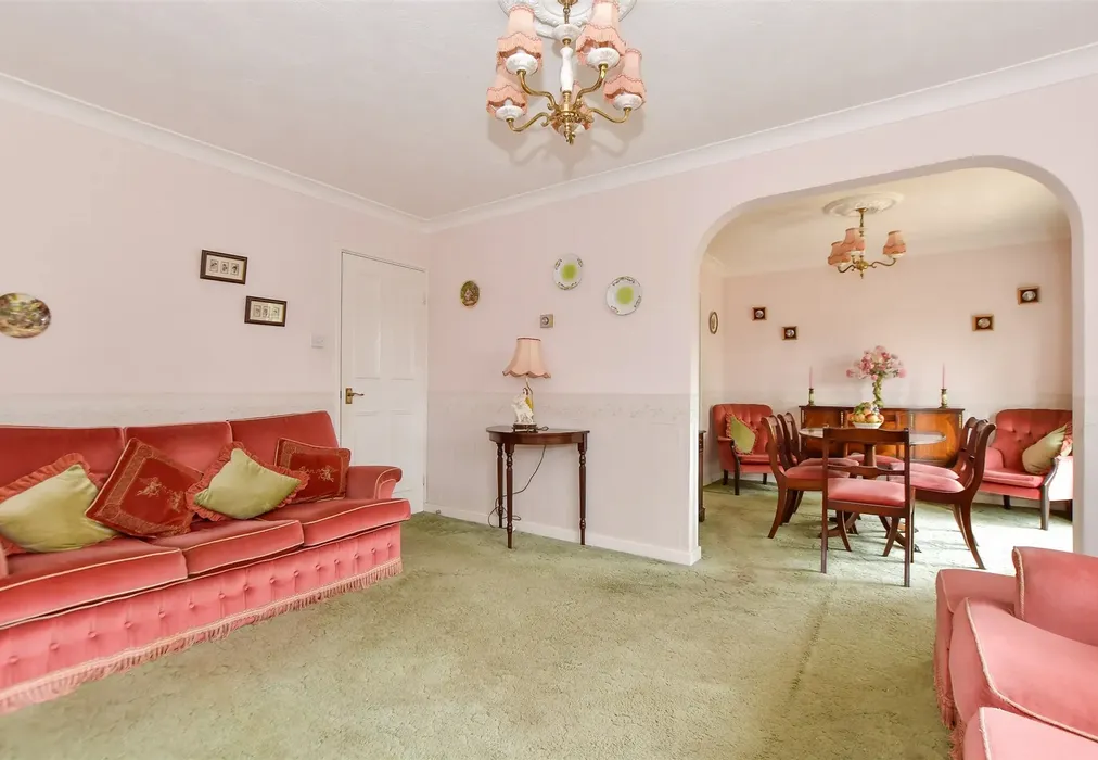 Lounge - Church End Lane, Runwell, Wickford, Essex - Wards of Kent