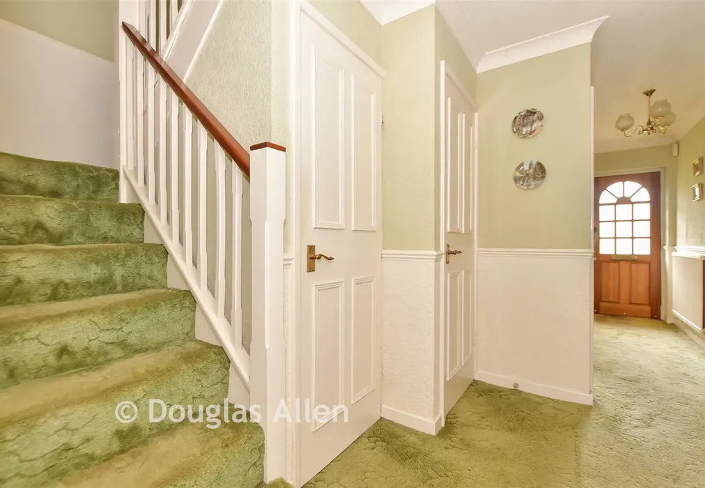 Hallway - Church End Lane, Runwell, Wickford, Essex - Wards of Kent