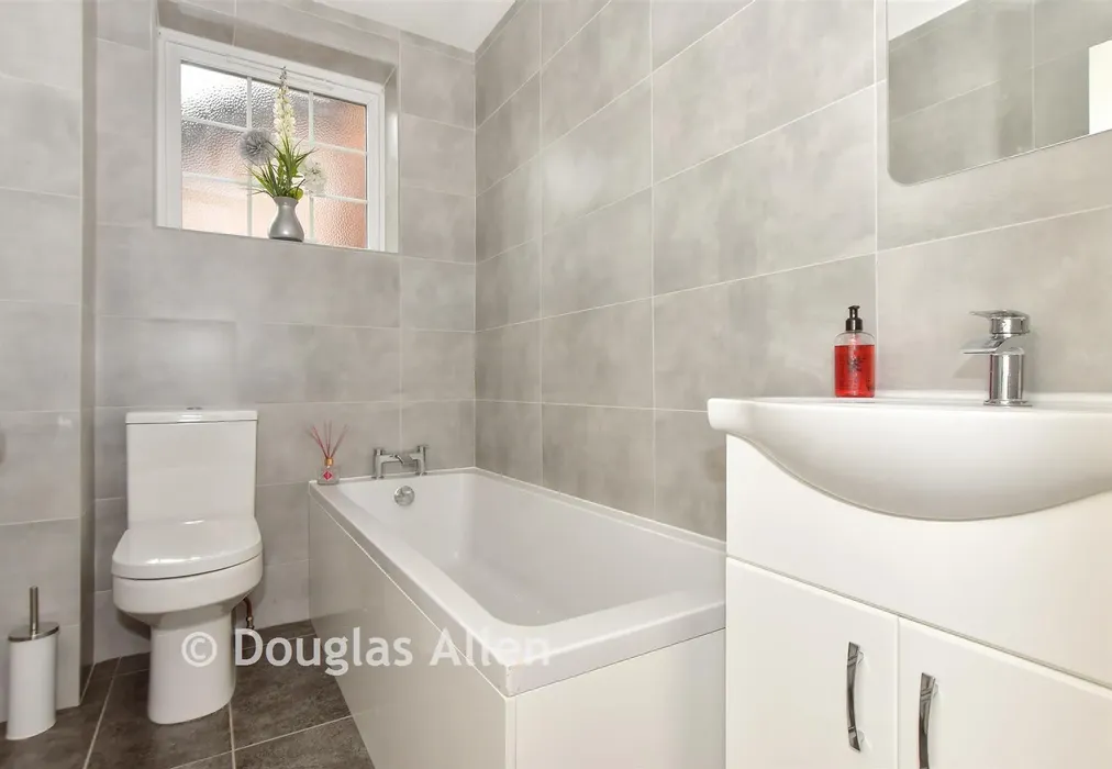 Bathroom - Church End Lane, Runwell, Wickford, Essex - Wards of Kent