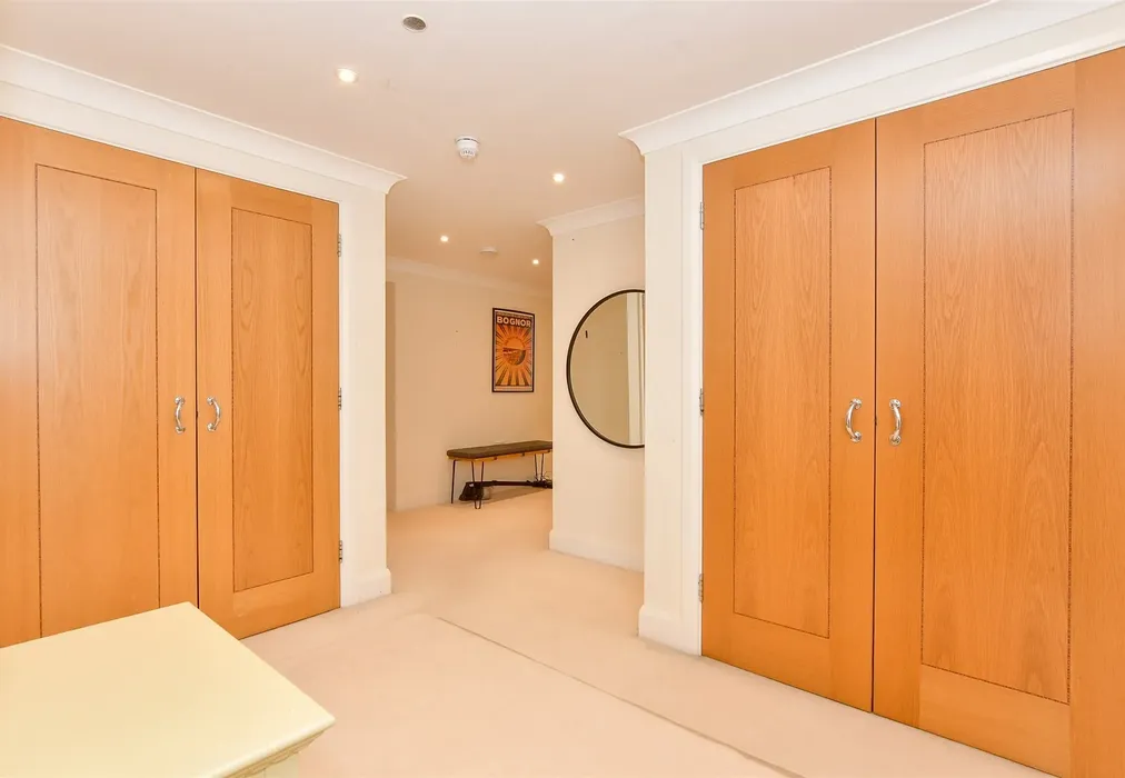 Hallway - The Esplanade, Bognor Regis, West Sussex - Wards of Kent