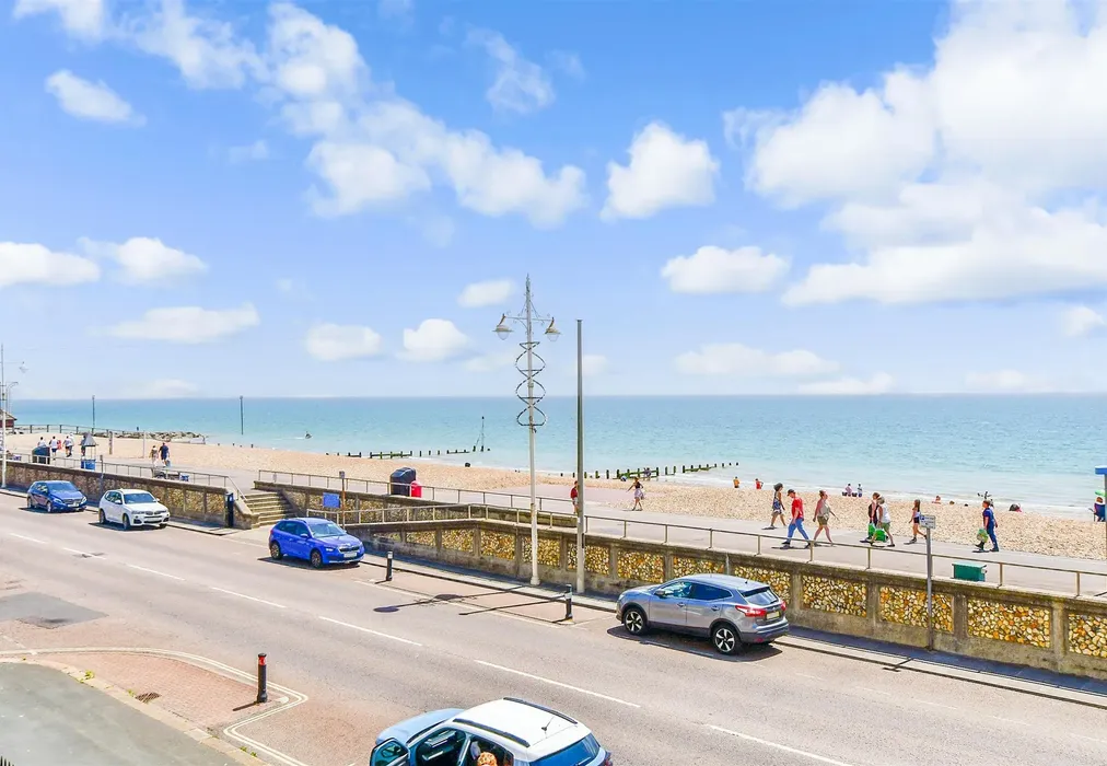 Views To Front - The Esplanade, Bognor Regis, West Sussex - Wards of Kent