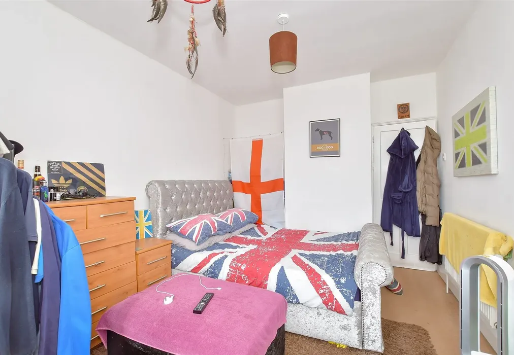 Bedroom 2 - Walmer Road, Portsmouth, Hampshire - Wards of Kent