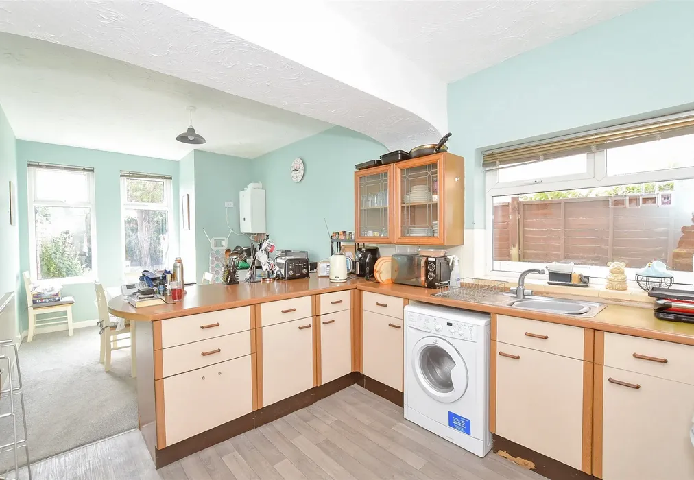 Kitchen/ Breakfast Room - Walmer Road, Portsmouth, Hampshire - Wards of Kent