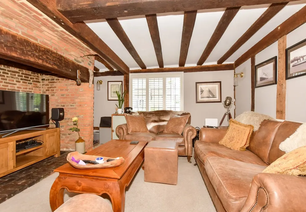Living Room - Goudhurst Road, Cranbrook, Kent - Wards of Kent