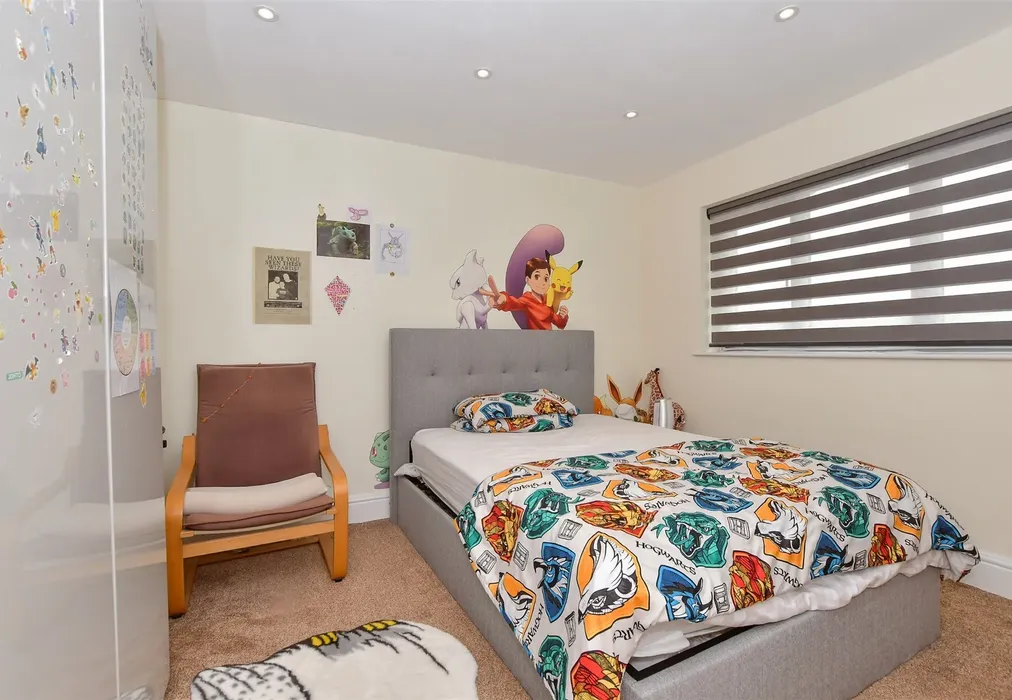 Bedroom 3 - Speldhurst Close, Ashford, Kent - Wards of Kent