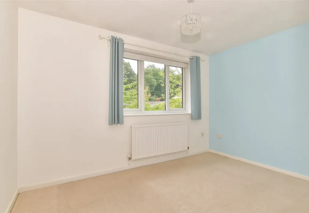 Bedroom 2 - Spenlow Drive, Walderslade Woods, Chatham, Kent - Wards of Kent
