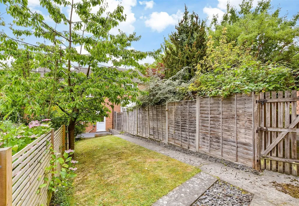 Rear Garden - Spenlow Drive, Walderslade Woods, Chatham, Kent - Wards of Kent