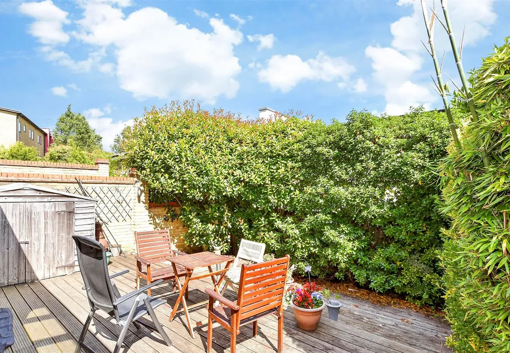 Rear Garden - Park Lane, Greenhithe, Kent - Wards of Kent