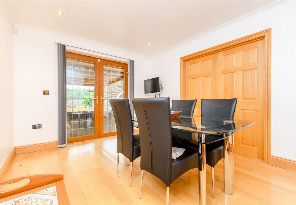 Dining Room - Hever Avenue, West Kingsdown, Sevenoaks, Kent - Wards of Kent