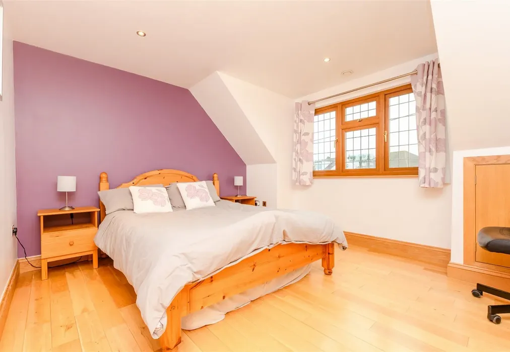 Bedroom 2 - Hever Avenue, West Kingsdown, Sevenoaks, Kent - Wards of Kent