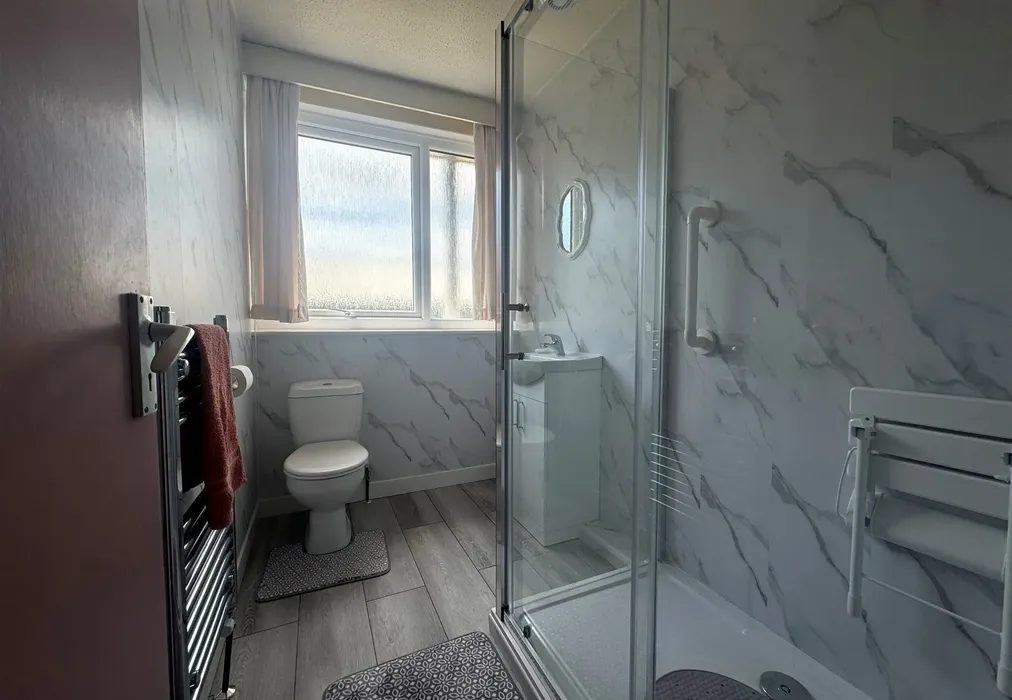 Shower Room - Binness Way, Portsmouth, Hampshire - Wards of Kent