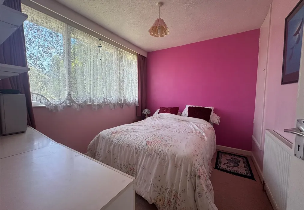 Bedroom 1 - Binness Way, Portsmouth, Hampshire - Wards of Kent