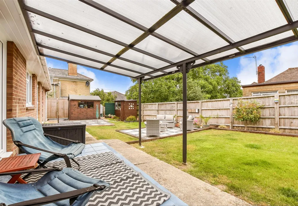 Rear Garden - Ampthill Road, Ryde, Isle of Wight - Wards of Kent
