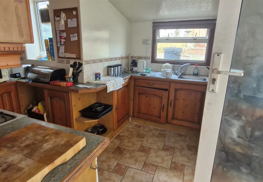 Kitchen - Upper Dane Road, Cliftonville, Margate, Kent - Wards of Kent