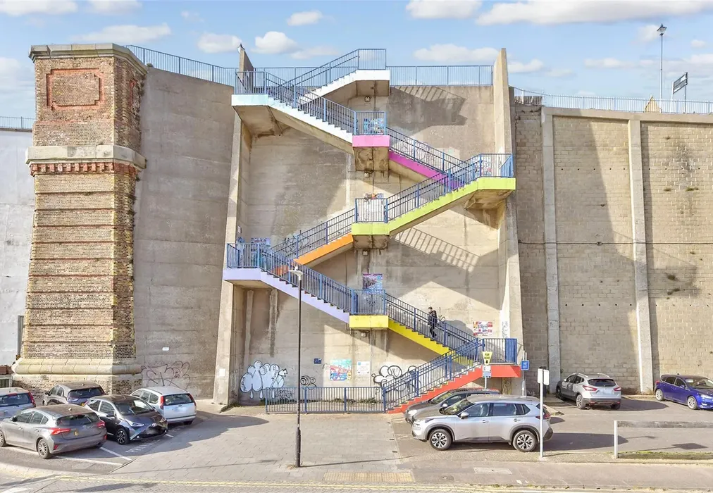 Surrounding Area - Beach Drive, Ramsgate, Kent - Wards of Kent
