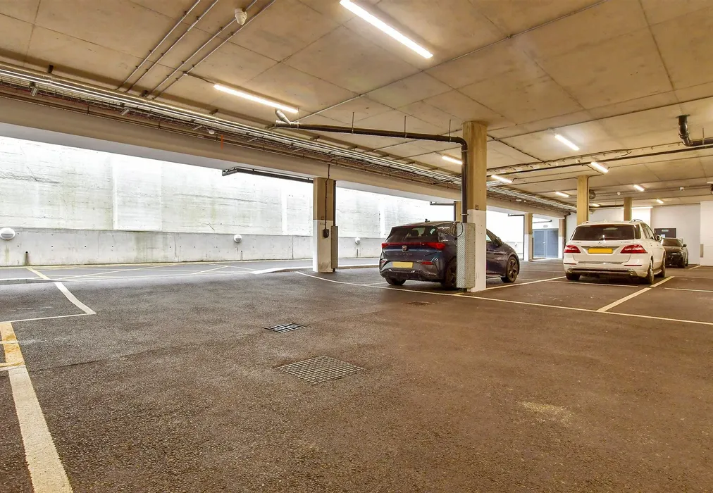 Driveway/Parking - Beach Drive, Ramsgate, Kent - Wards of Kent