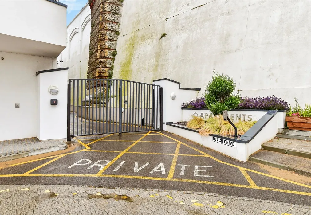 Driveway/Parking - Beach Drive, Ramsgate, Kent - Wards of Kent