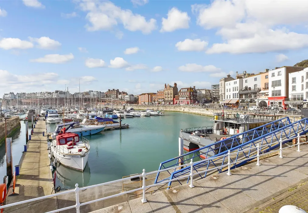 Surrounding Area - Beach Drive, Ramsgate, Kent - Wards of Kent