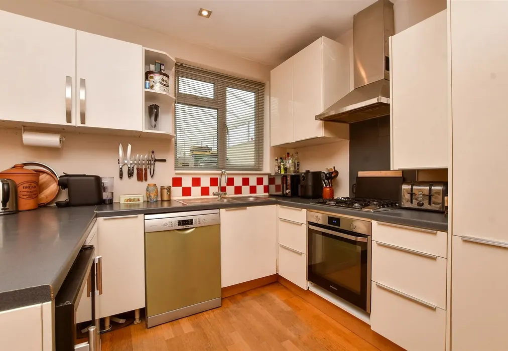 Kitchen / Diner - Carshalton Grove, Sutton, Surrey - Wards of Kent