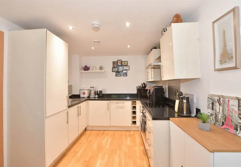 Lounge/Kitchen/ Diner - Olympia Way, Whitstable, Kent - Wards of Kent