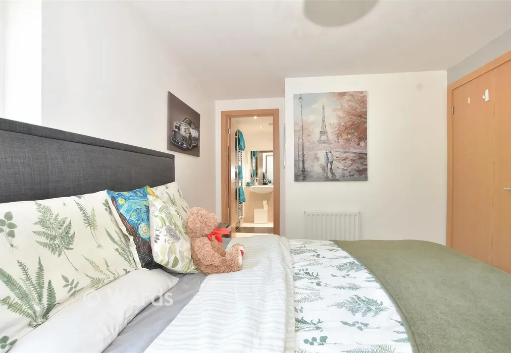Bedroom 1 - Olympia Way, Whitstable, Kent - Wards of Kent