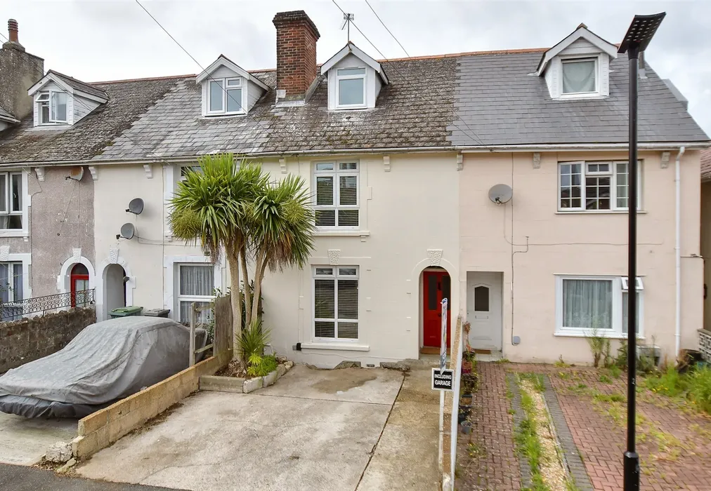 Front Web 1 - Upper Highland Road, Ryde, Isle of Wight - Wards of Kent