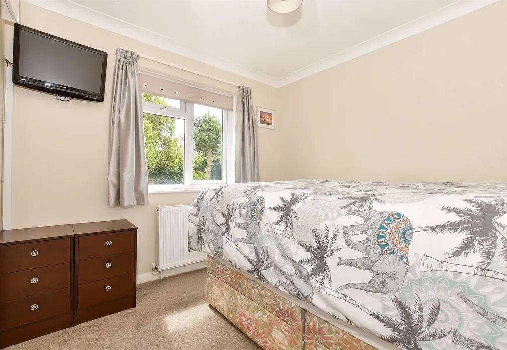 Bedroom 3 - Morton Road, Brading, Isle of Wight - Wards of Kent
