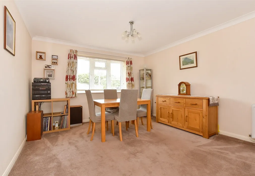 Lounge/ Dining Room - Morton Road, Brading, Isle of Wight - Wards of Kent