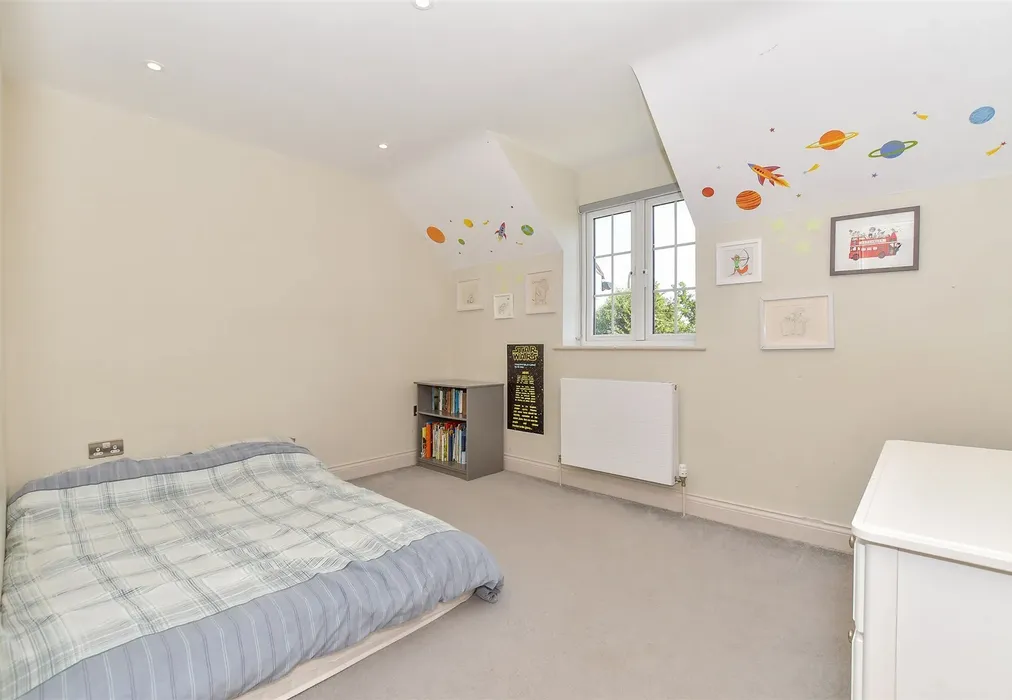 Bedroom 3 - School House Lane, Horsmonden, Tonbridge, Kent - Wards of Kent