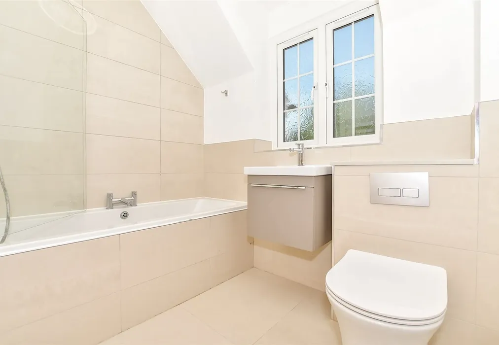 Bathroom - School House Lane, Horsmonden, Tonbridge, Kent - Wards of Kent