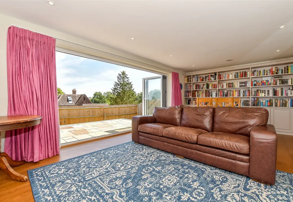 Internal Lifestyle Photograph - School House Lane, Horsmonden, Tonbridge, Kent - Wards of Kent