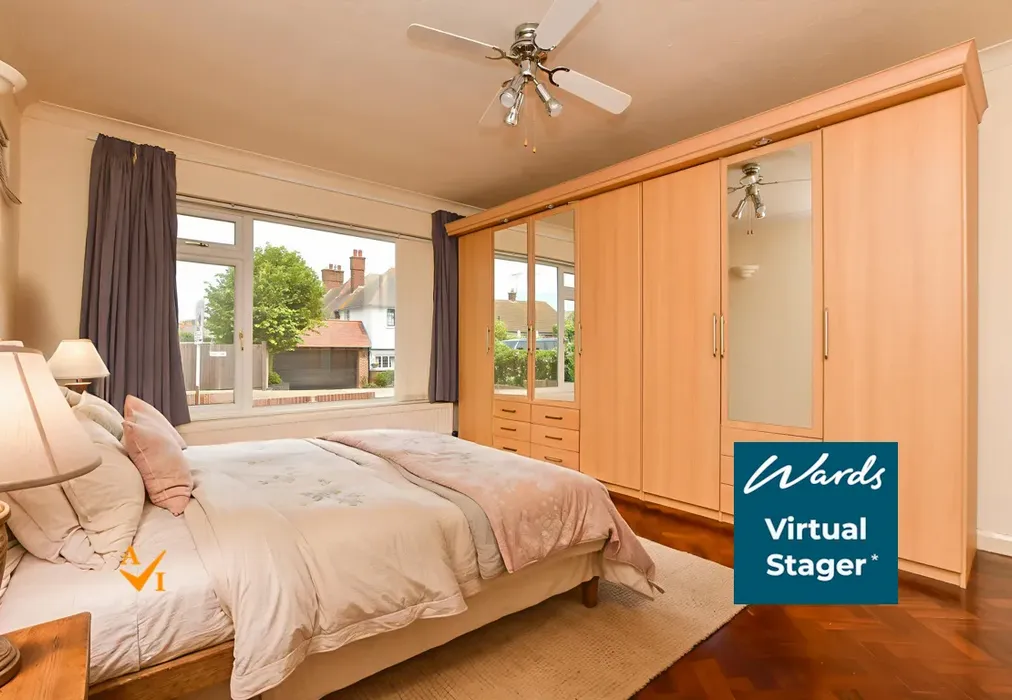 Bedroom 1 (Farmhouse style) - Palmerston Avenue, Broadstairs, Kent - Wards of Kent