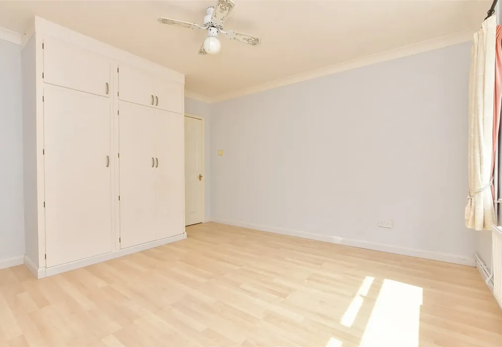 Bedroom 2 - Palmerston Avenue, Broadstairs, Kent - Wards of Kent