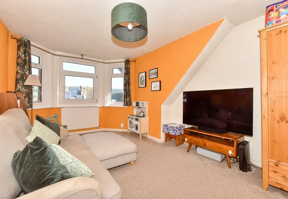 Lounge - St. John's Church Road, Folkestone, Kent - Wards of Kent