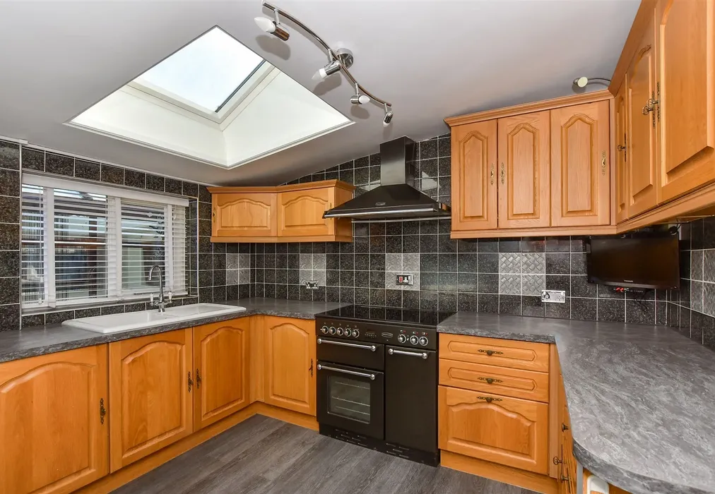 Kitchen - Plough Road, Eastchurch, Sheerness, Kent - Wards of Kent